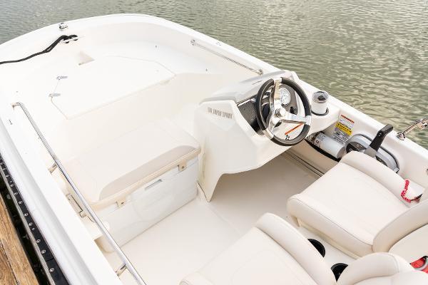 2025 Boston Whaler 130 SUPERSPORT