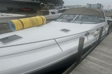 1996 Sea Ray 330 Sundancer