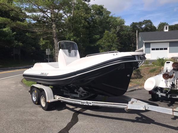 Zar Formenti 59 SL 2024 Zar Formenti 59 SL boat on trailer in outdoor setting.