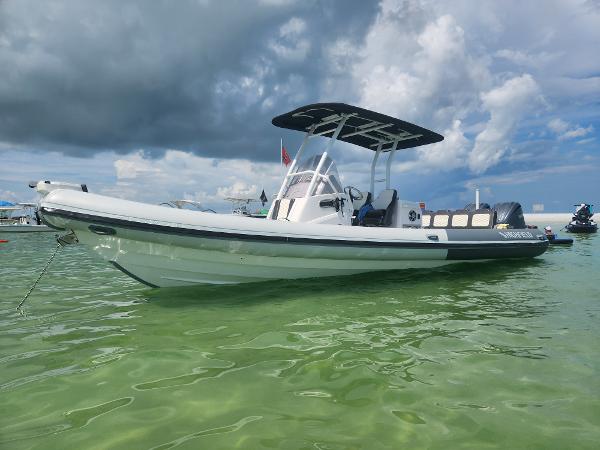Highfield Sport 900 2023 Highfield Sport 900 boat on calm water under cloudy sky.