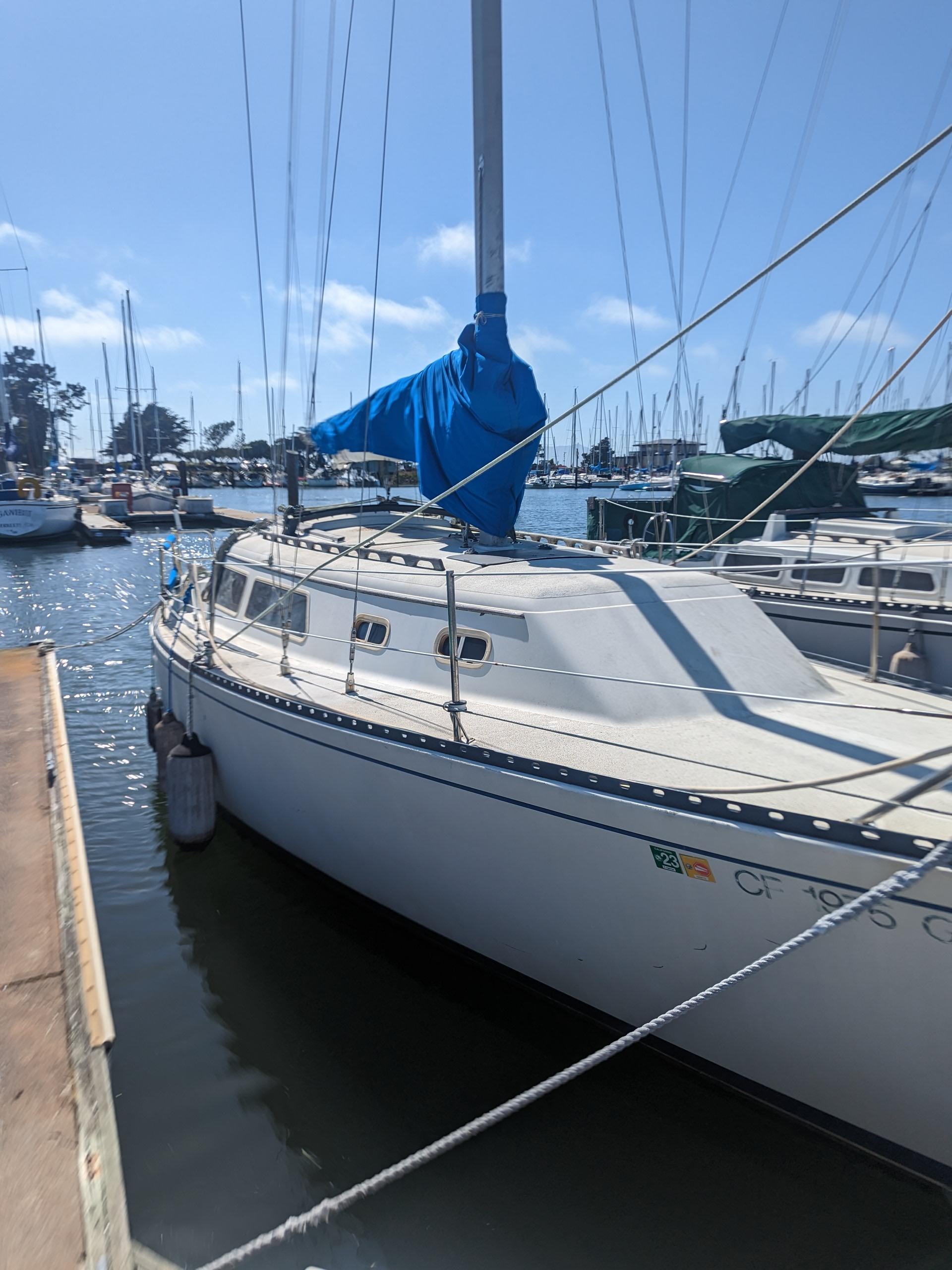 1980 Islander Bahama