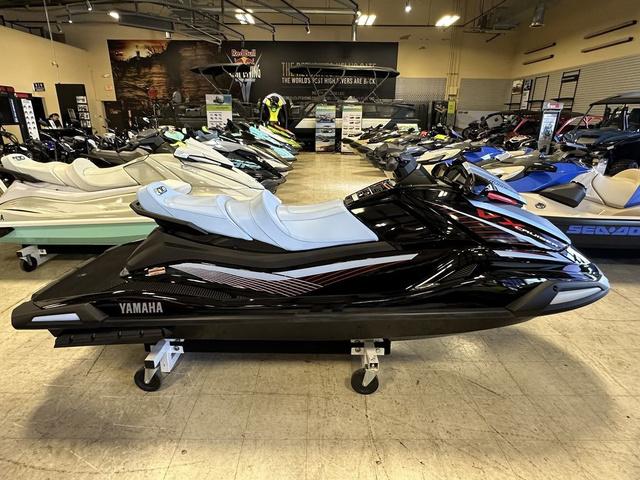 2025 Yamaha Boats VX Cruiser®