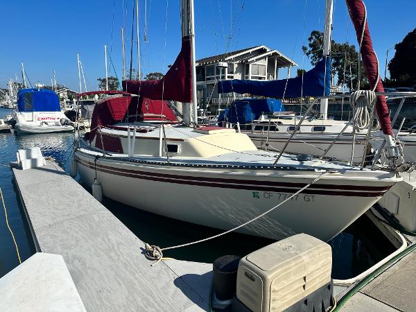 1980 Newport 30