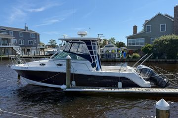 2015 Robalo R305 Walkaround