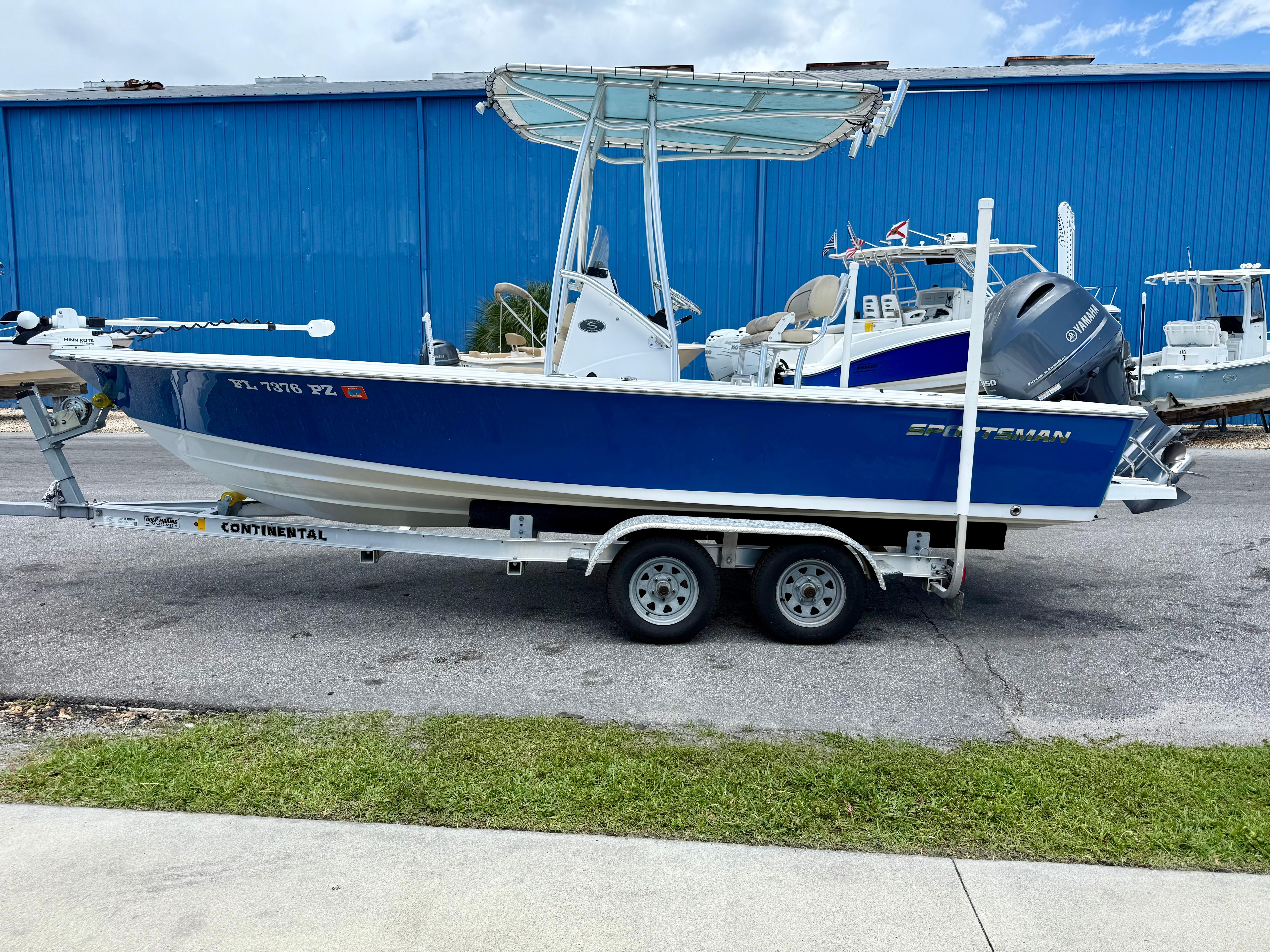 Sportsman Masters 207 Bay Boat
