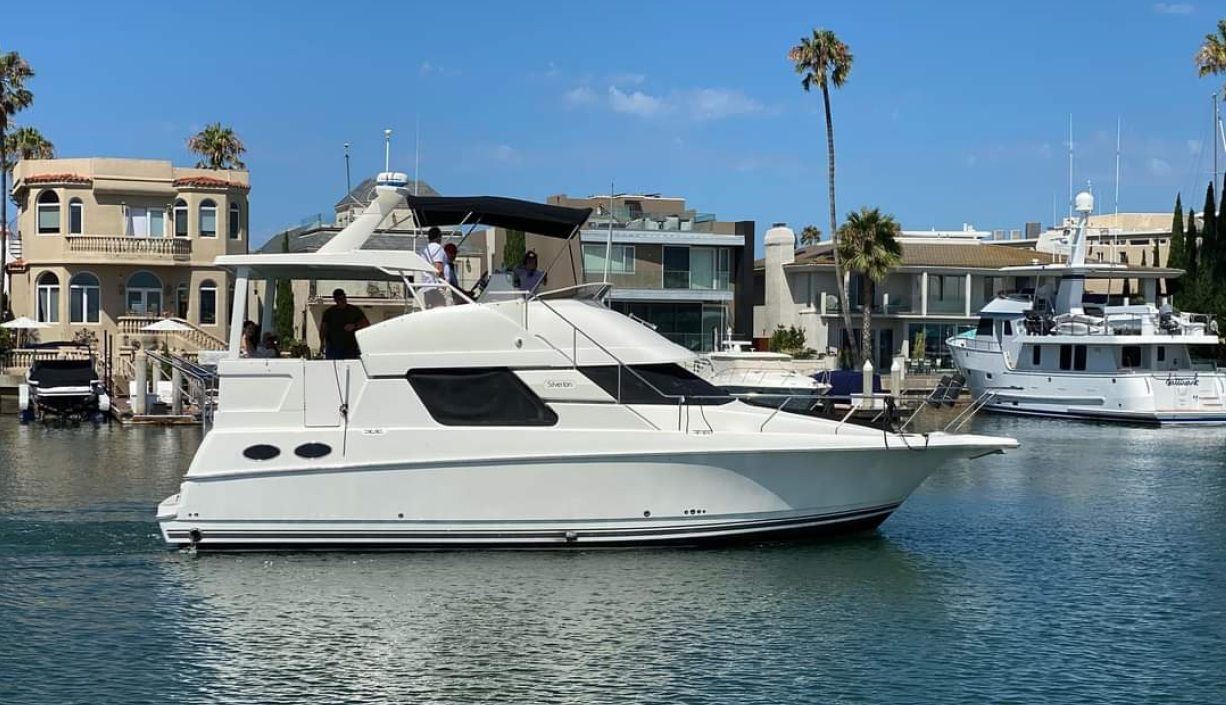 1997 Silverton 372