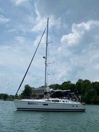 2000 Hunter 410