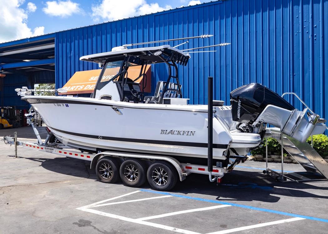2023 Blackfin 272 CC