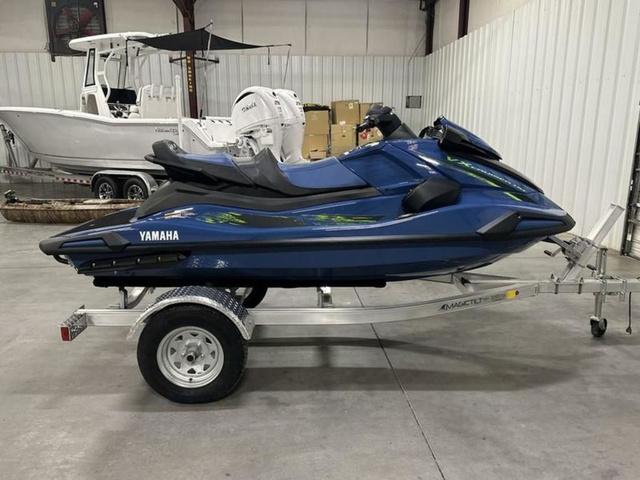 Yamaha WaveRunner VX Cruiser® HO with Audio