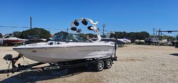 2012 Nautique Super Air Nautique 210