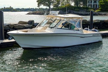 2015 Grady-White Freedom 335