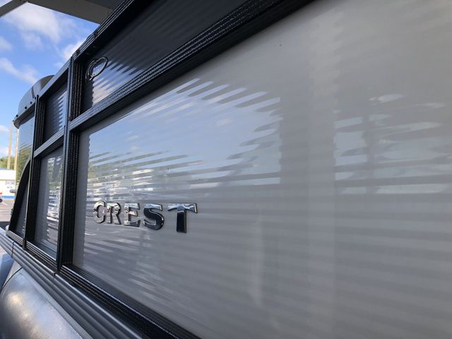2023 Crest Classic LX 200 SLC