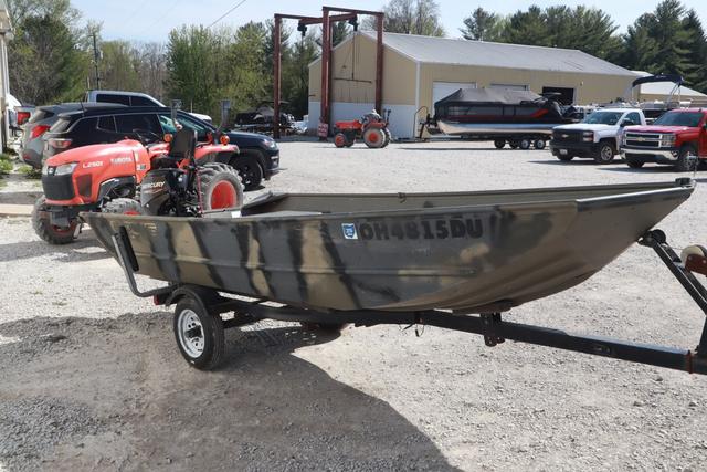 2004 Lowe 1448M