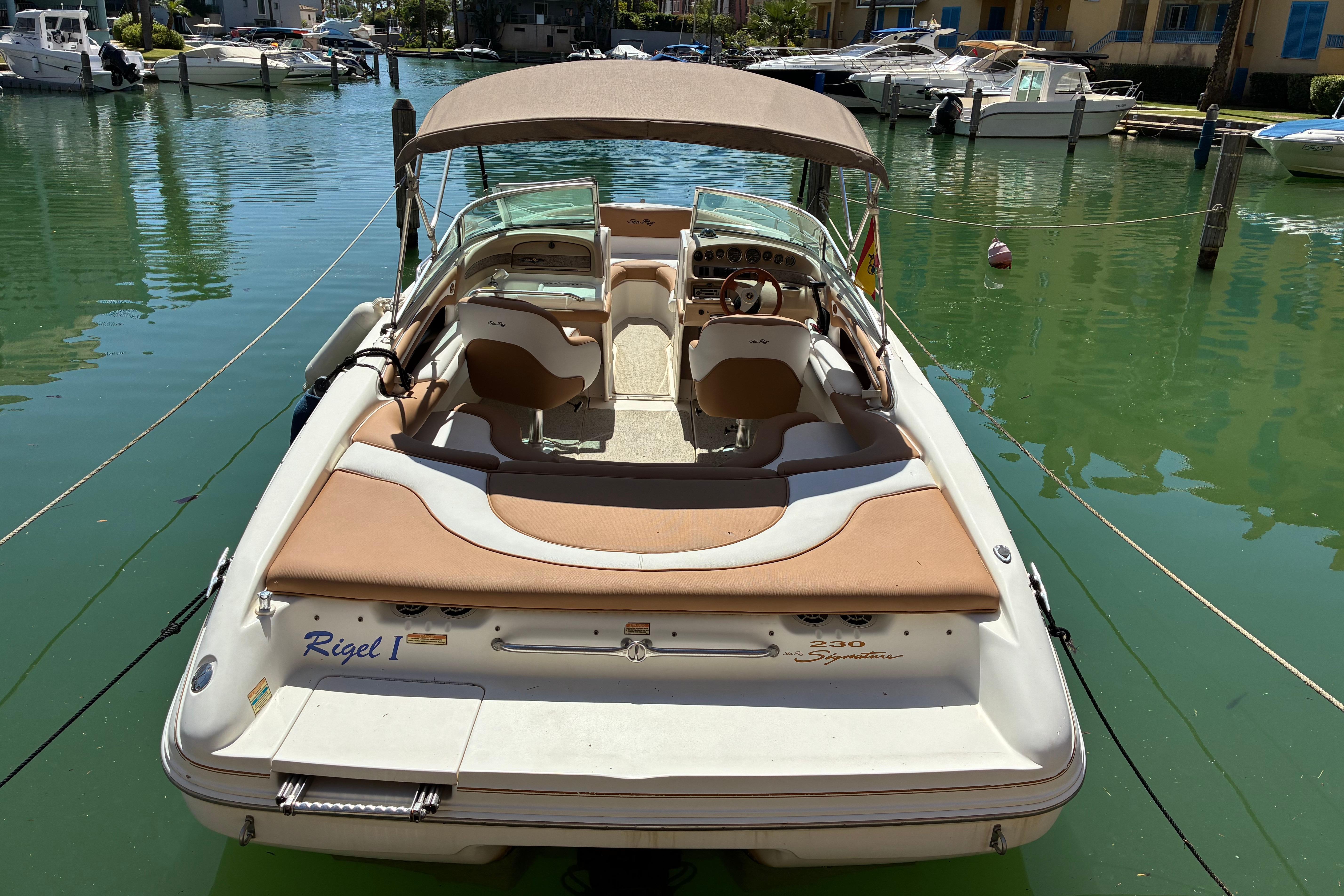 1998 Sea Ray 230 Bow Rider