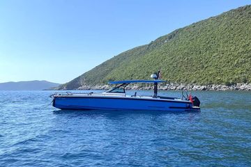 2020 Axopar 37 Sun Top