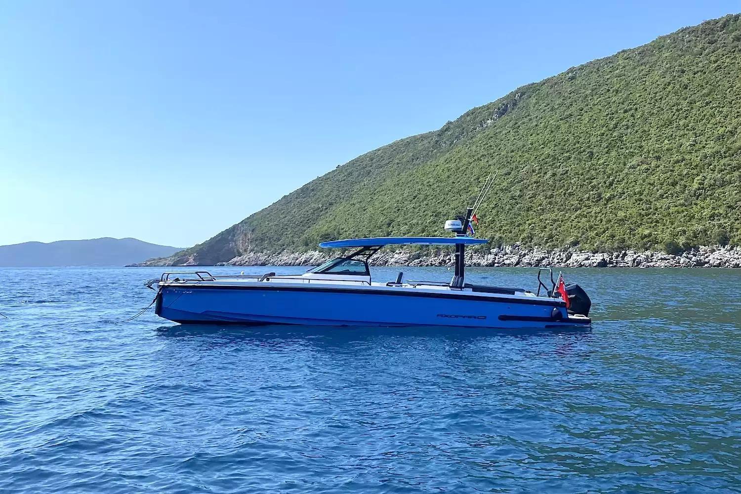 2020 Axopar 37 Sun Top