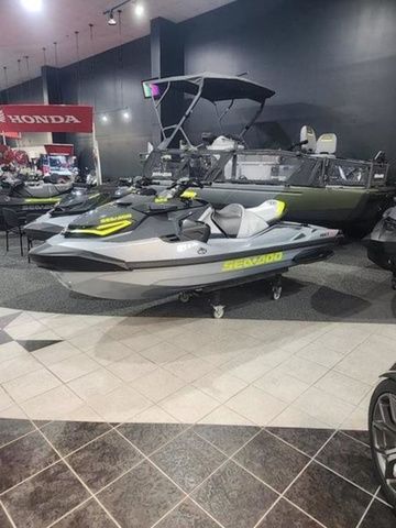 2025 Sea-Doo RXT-X