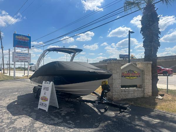 2023 Regal 21 OBX
