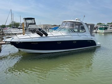 2005 Formula 37 Performance Cruiser