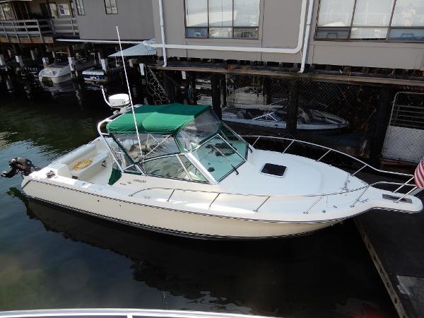Pursuit 2860 Denali