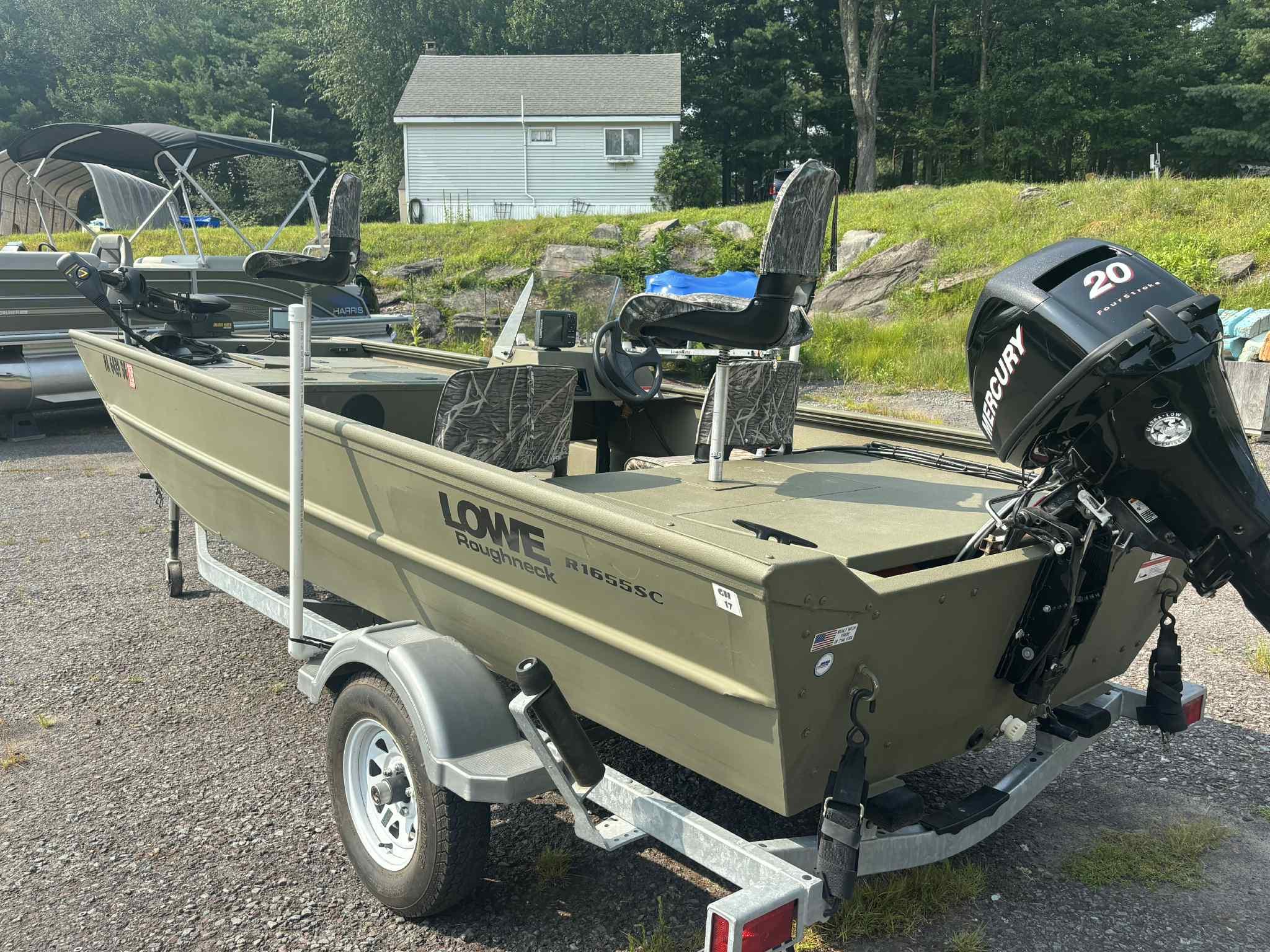 2011 Lowe Roughneck R1655SC