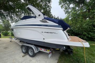 2019 Regal 28 Express