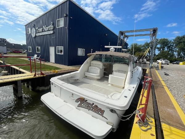 1998 Sea Ray 370 Express Cruiser