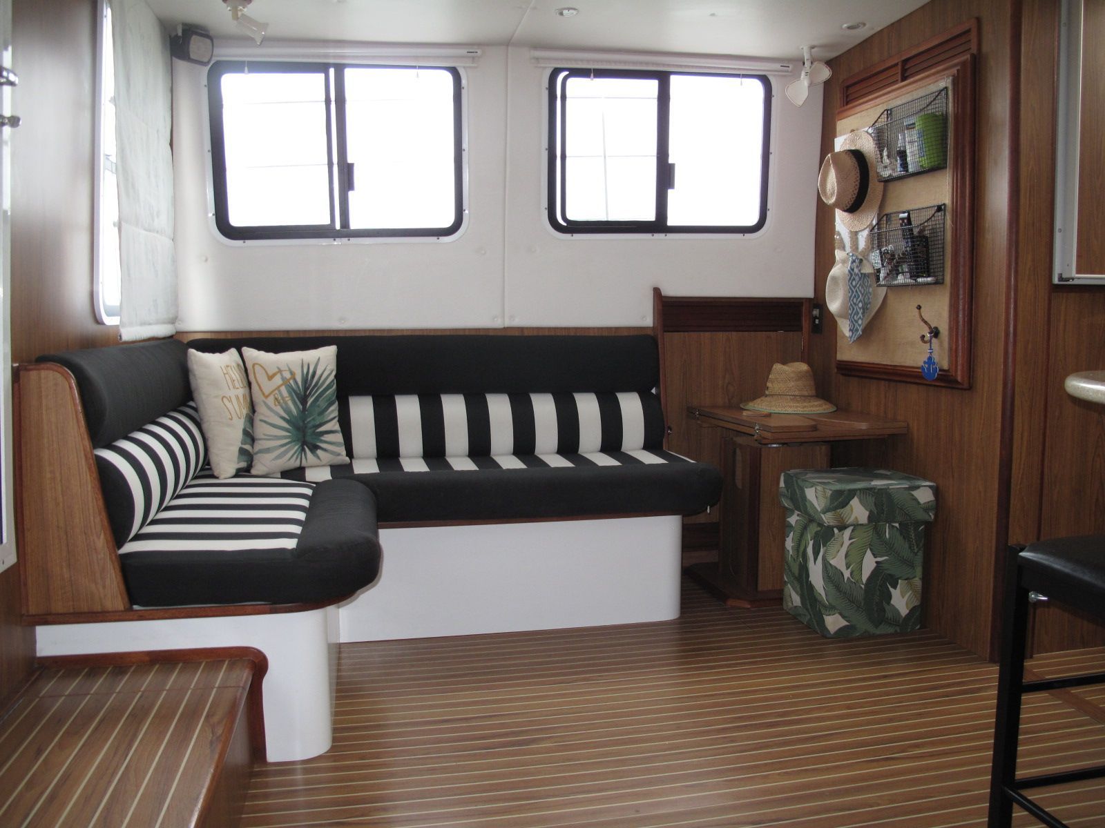 2005 Endeavour 40 Trawlercat