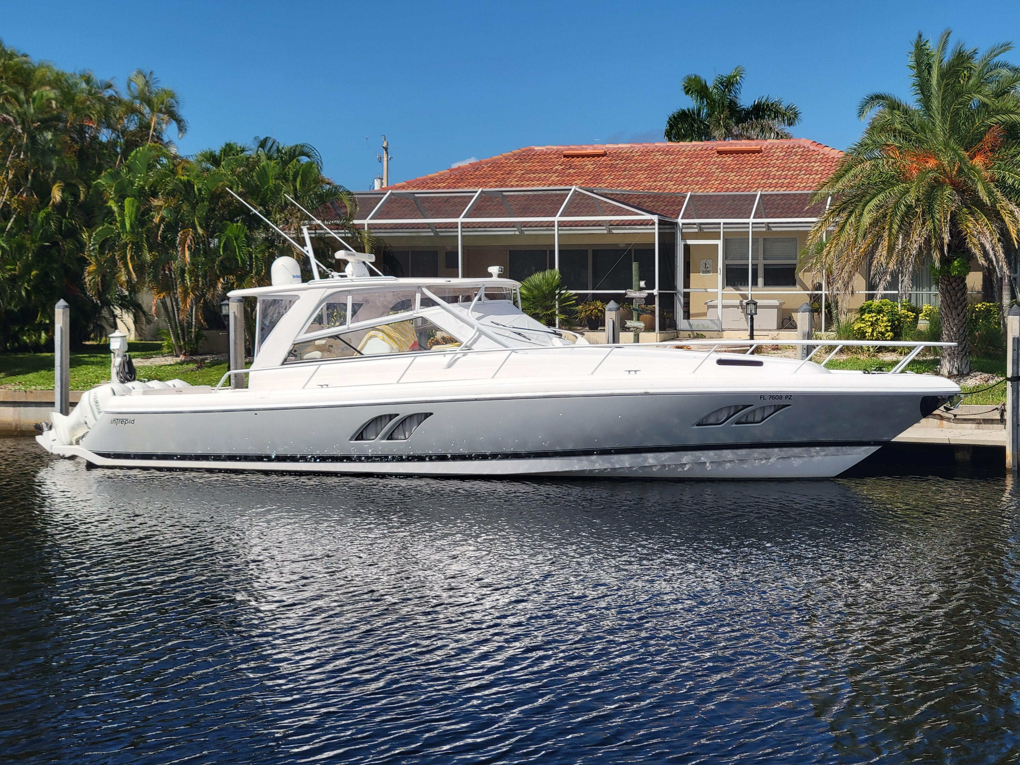 2016 Intrepid 475 Sport Yacht