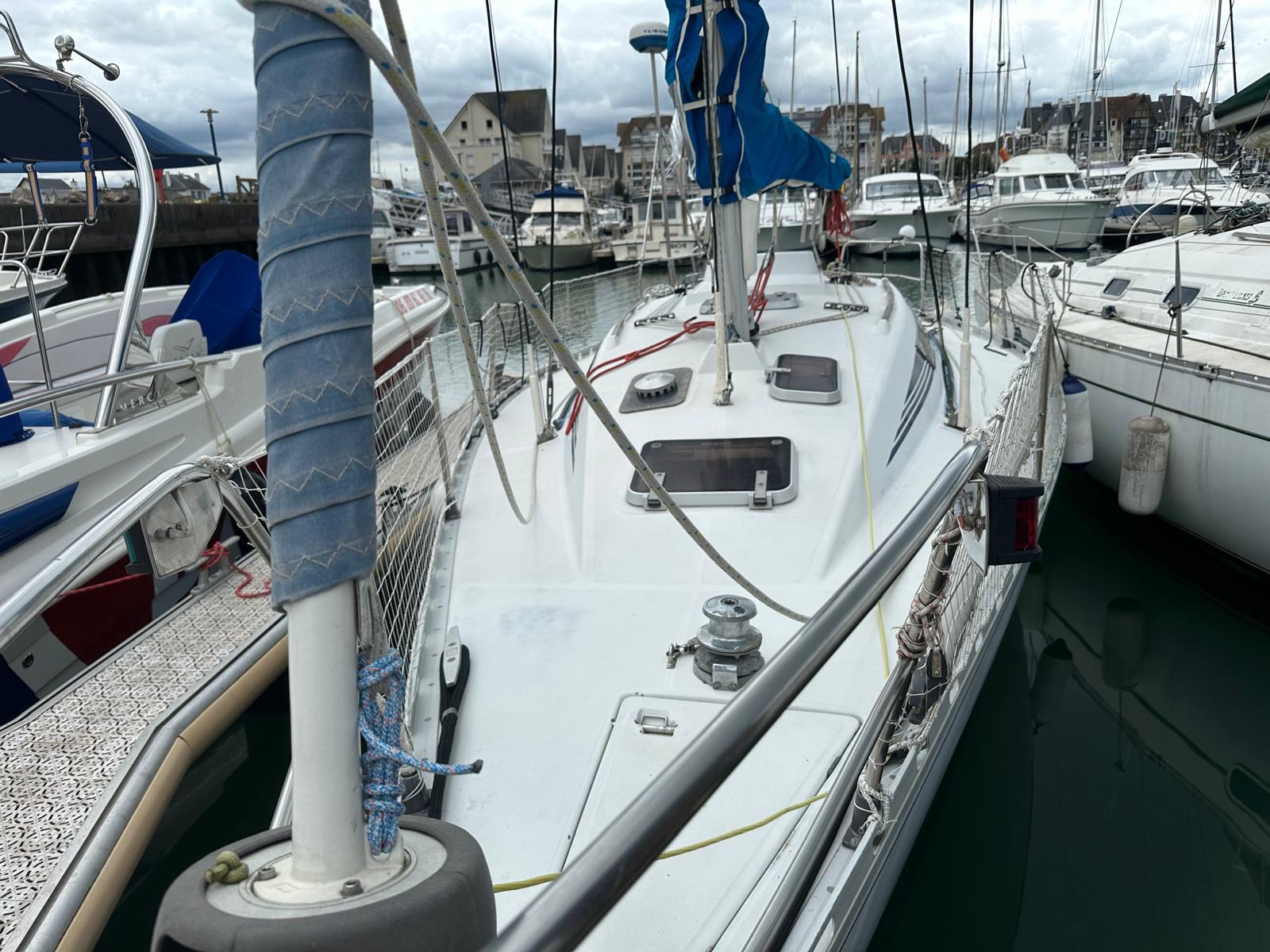 1983 Beneteau First 30 E