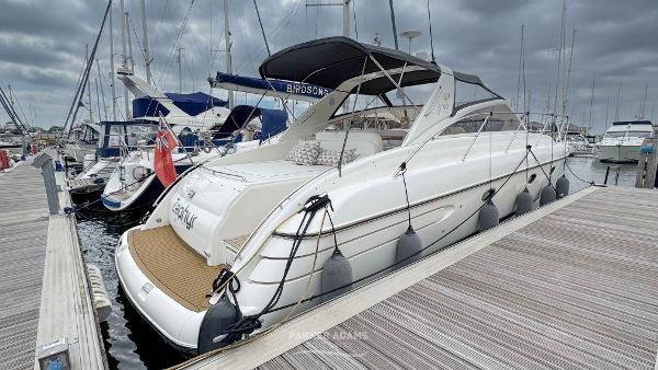 2005 Princess V42