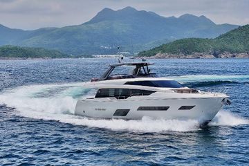 2018 Ferretti Yachts 780