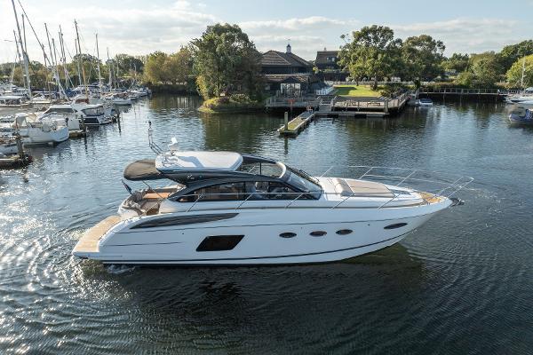 2016 Princess V48