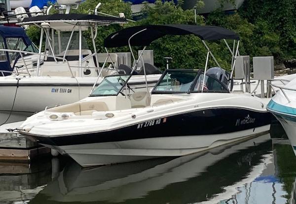 2017 NauticStar 203DC Sport Deck