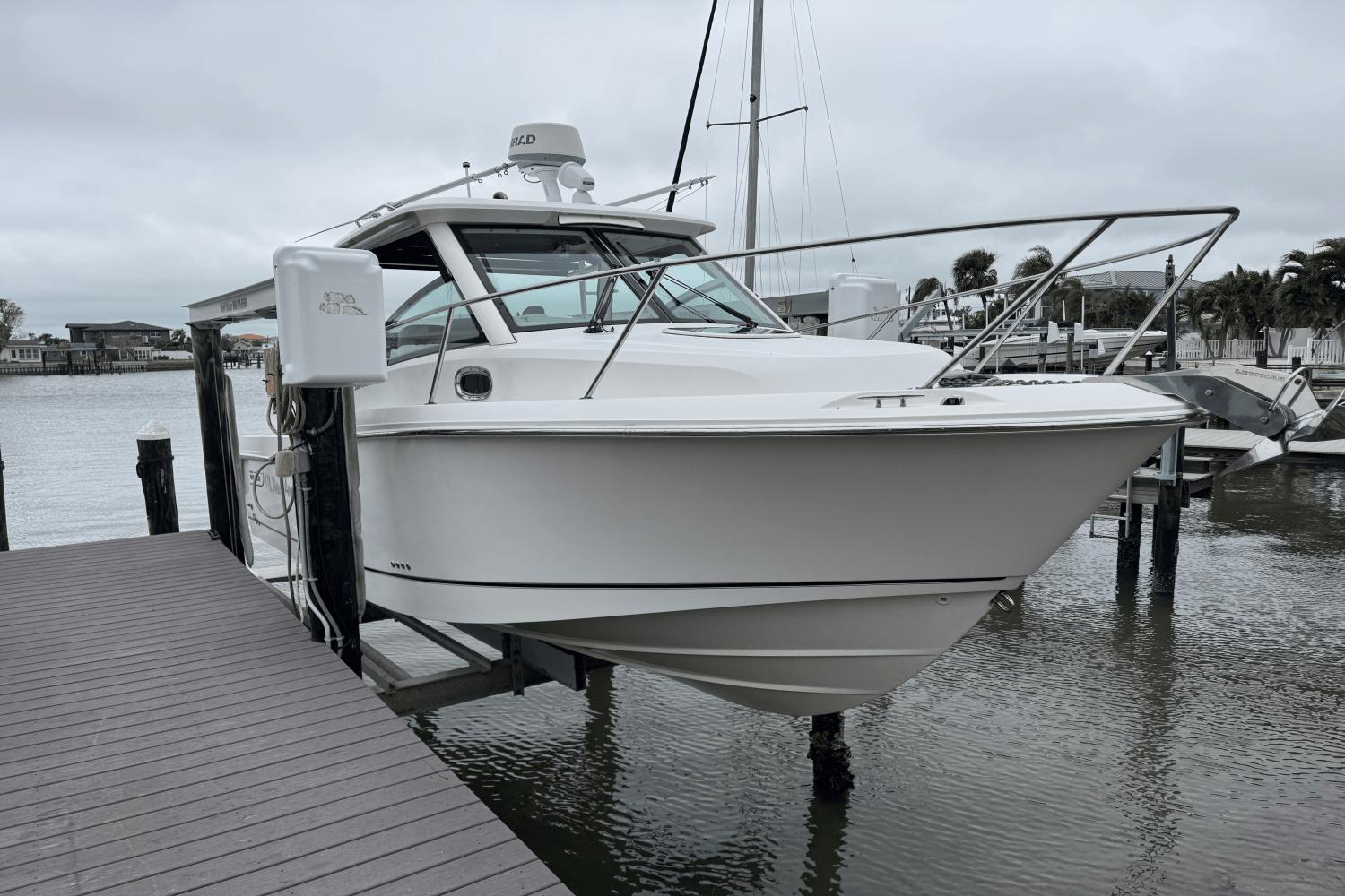 2018 Boston Whaler 285 Conquest