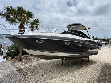 2013 Monterey 320 Sport Yacht