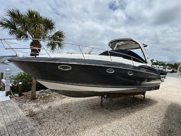 2013 Monterey 320 Sport Yacht