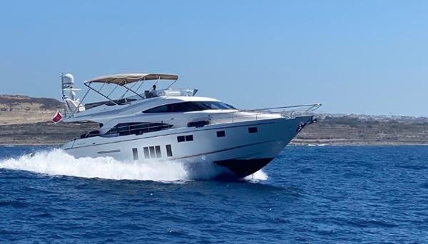 2016 Fairline Squadron 65