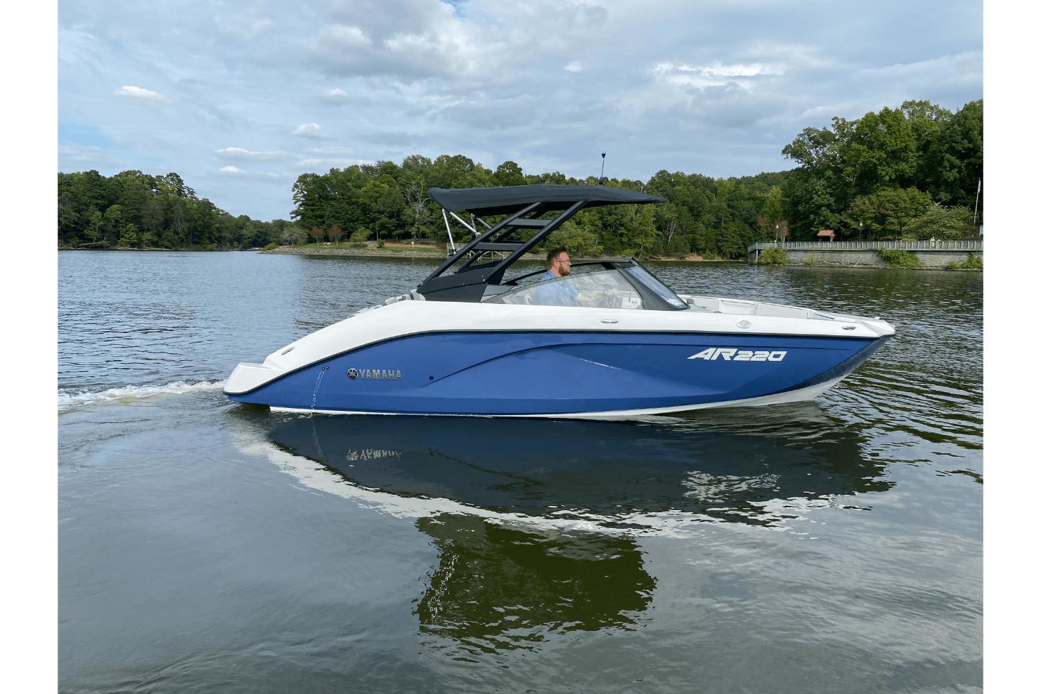 Yamaha Boats AR220