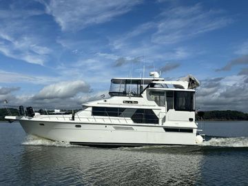 1995 Carver 440 Aft Cabin Motor Yacht