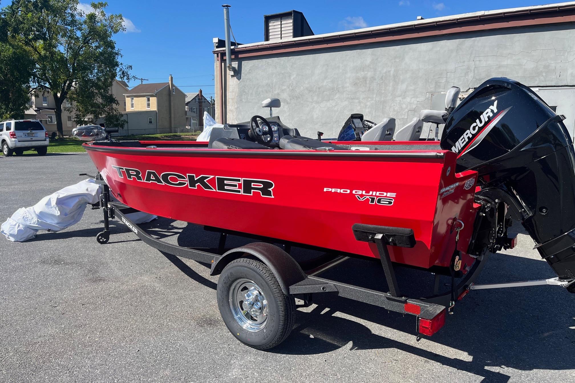 2026 Tracker Pro Guide V-16 SC