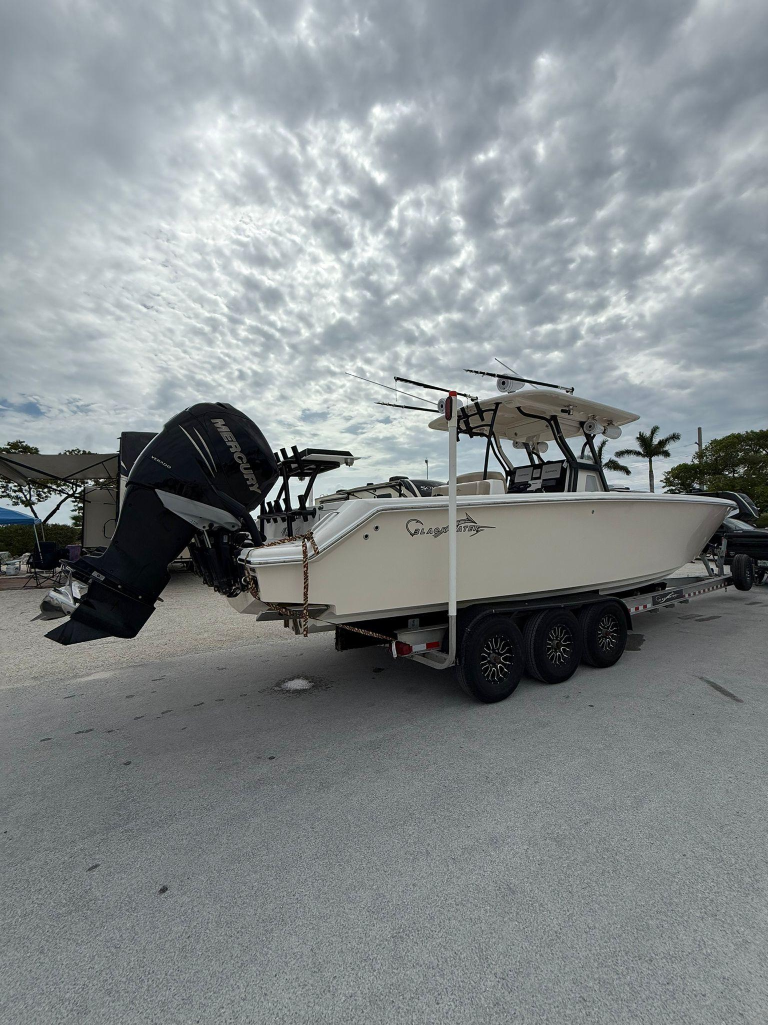 2011 Blackwater 36