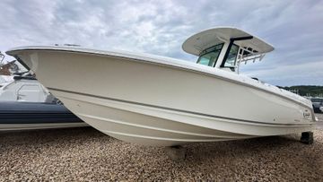 2025 Boston Whaler 280 Outrage