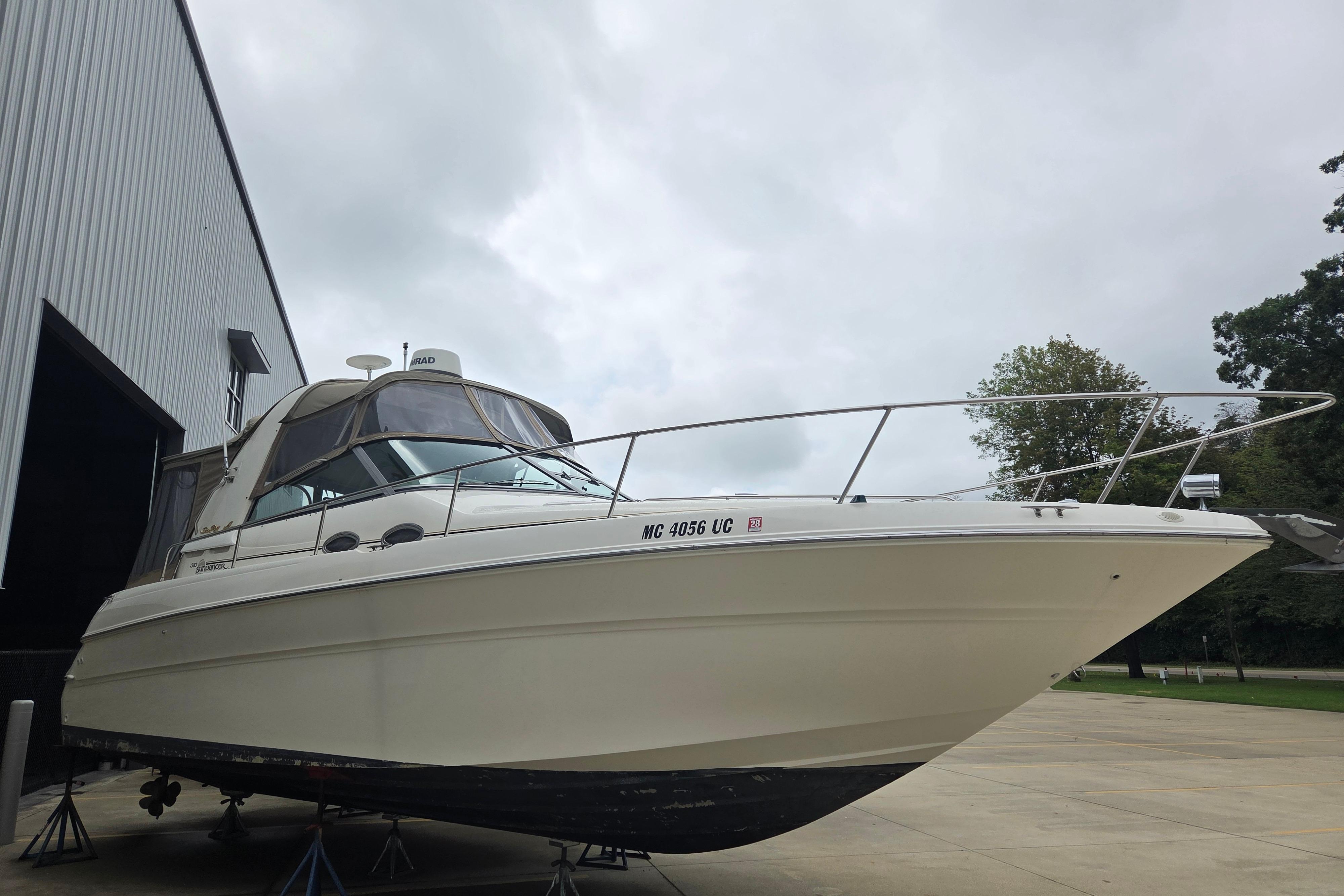 1998 Sea Ray 310 Sundancer