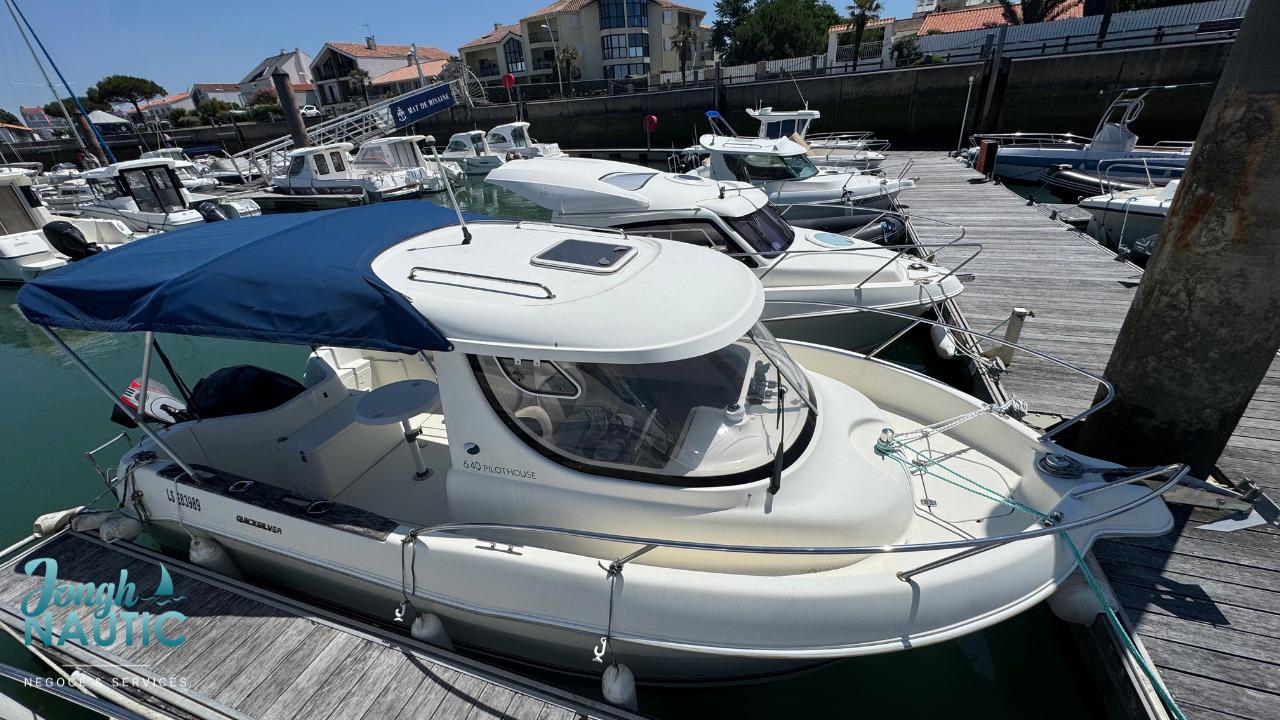 2012 Quicksilver 640 Pilothouse