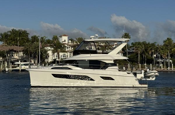 2022 Aquila Power Catamaran