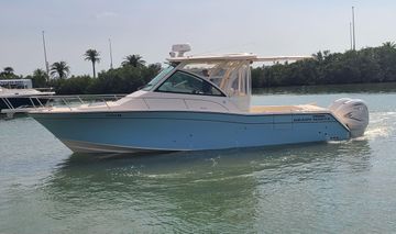 2022 Grady-White Express 330