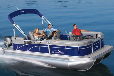 Bennington SV Line Boat