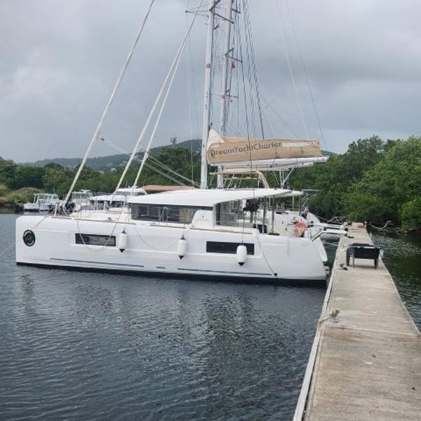 2018 Lagoon 40