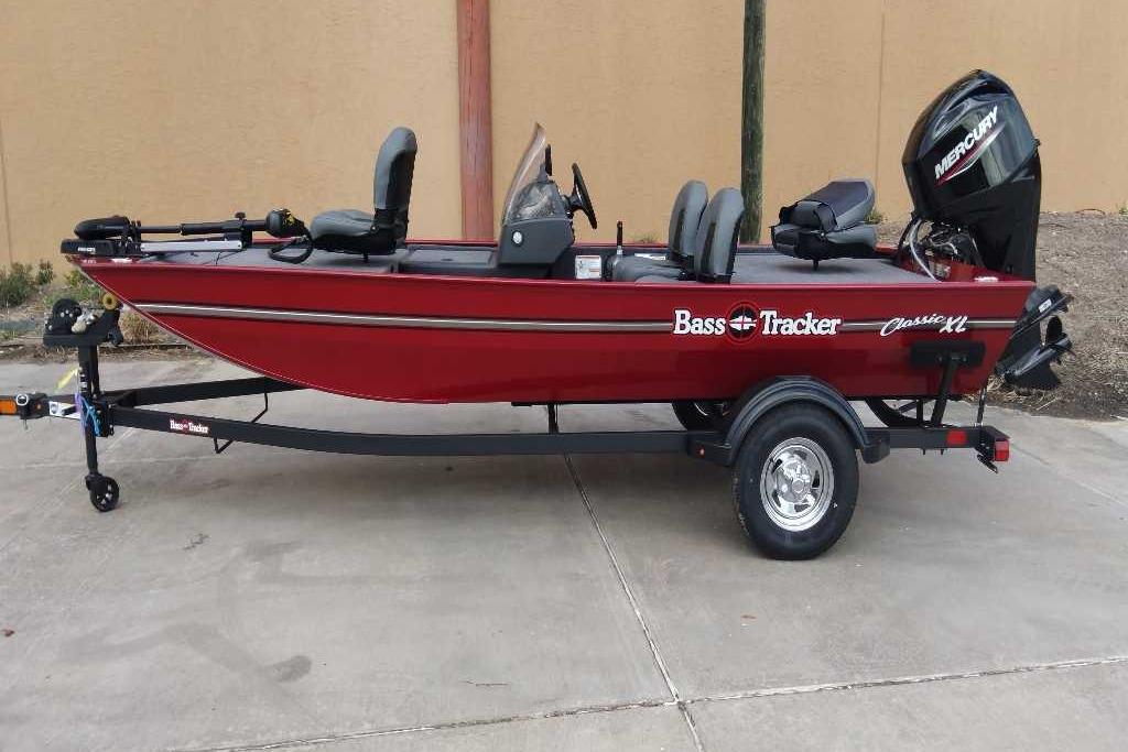 2026 Tracker Bass Tracker Classic XL